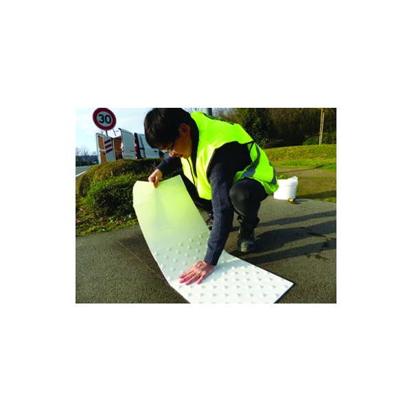 Dalle Podotactile Exteline Adhésive Pour Extérieur Blanche Dimensions 820x400 Mm épaisseur 7 Mm Romus 4205 5 Dalle Podotactile Exteline Adhésive Pour Extérieur Blanche Dimensions 820x400 Mm épaisseur 7 Mm Romus 4205 – Image 5