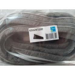 Brosse D'étanchéité Longueur 12 M Hauteur 20 Mm Mantion 63A20/1200